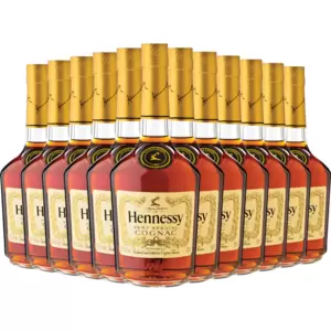 Hennessy V.S's vivid and dynamic personality is expressed through its one-of-a-kind artist collaborations and annual limited editions. The exquisite Hennessy V.S Limited Edition bottle, exclusively designed to celebrate the partnership between Hennessy and the NBA, will allow fans all over the world to enjoy the best of both athletic and cognac worlds.