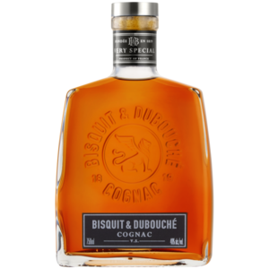Subtle oak with floral notes and layers of rich dark fruit and vanilla characterise this rich amber coloured French cognac that has loads of warm spice, vanilla and plum on the palate. 