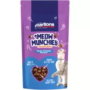 Marltons Meow Munchies Roast Chicken Flavour Crunchy Bites are soya-free cat treats with no artificial preservatives, enriched with essential vitamins and minerals. Made with real meat, they offer an irresistible taste and satisfying crunch.