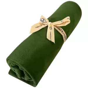 Get your furry friend the ultimate warmth and comfort with this premium large dog blanket in a lovely shade of green. Made with high-quality polar fleece, it's soft, cosy, and easy to maintain. Your pet will love it!