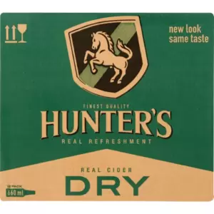 Savour the crisp, distinctive refreshment of Hunter's Dry Cider. Crafted from a natural blend of fresh apples, these 12 x 660ml bottles offer a perfectly balanced, dry finish ideal for any occasion.