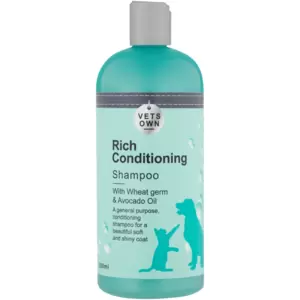 A thick, nourishing shampoo enriched with avocado and wheat germ oil leaves your pet's coat silky and lustrous, with a lovely aroma. You can use this conditioning shampoo on all breeds of dogs and cats.